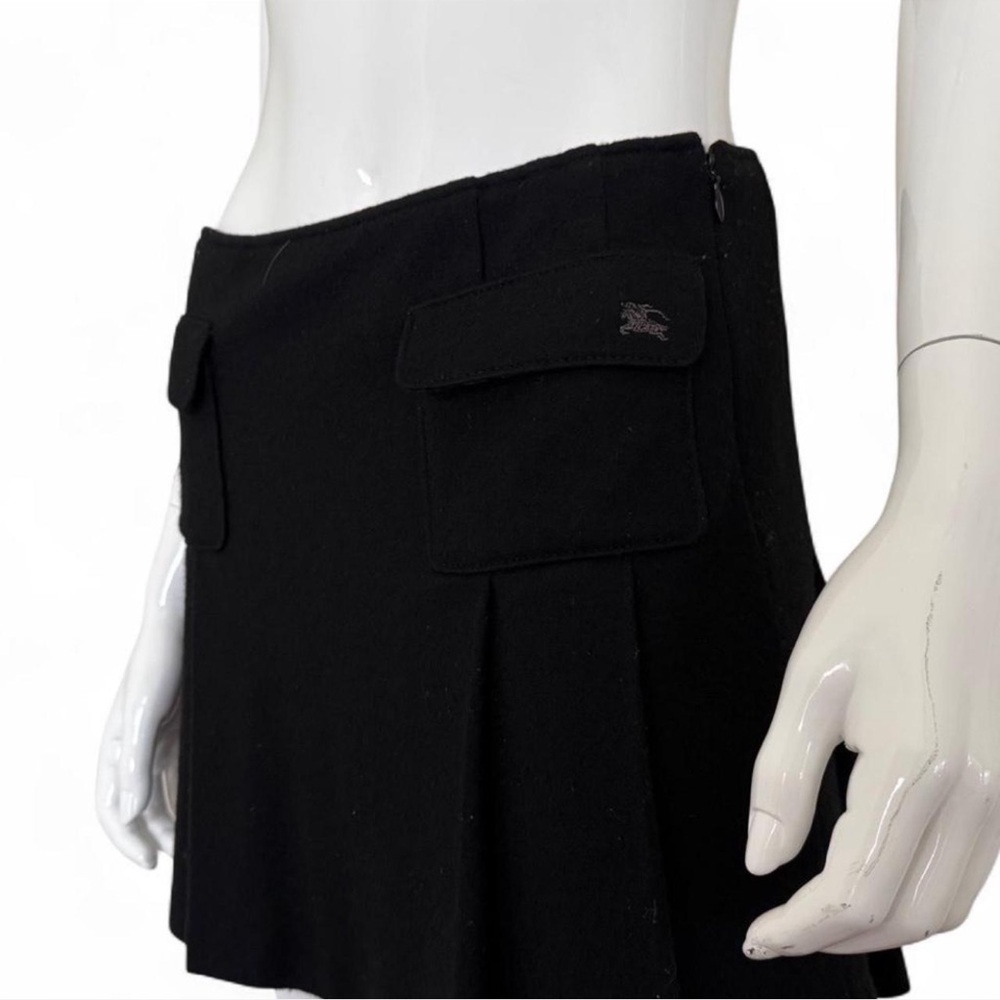 Vintage Burberry blue label black pleated skirt size 36